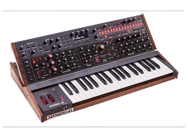Sequential Pro 3 SE Synthesizer Multi-filter, VCO's & Wavetables synth 