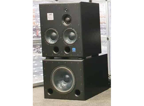 ATC SCM "Sterling" 15" PRO SUB SOFFIT/VENTED (RACK AMP) 