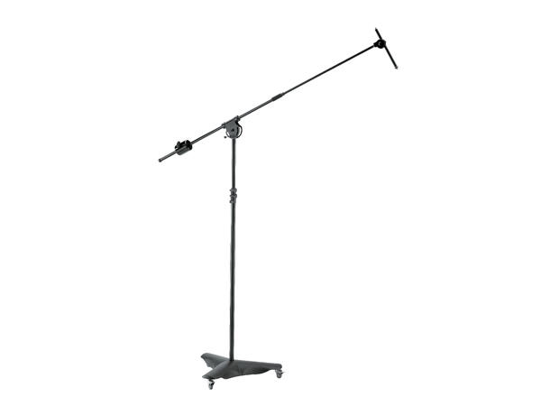 K&M 21430 Overhead Microphone stand stativ med hjul for tyngre oppsett 