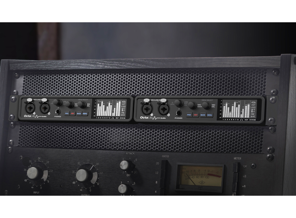 Motu Half-Rack Coupler Kit 3001 for å montere 2 stk enheter i rack 