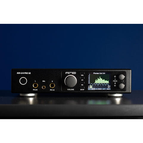 RME ADI-2/4 Pro SE Special Edition AD/DA AD/DA USB 2.0 DAC, 2 HP, SteadyClock FS