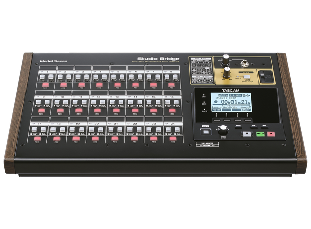 TASCAM Studio Bridge Lydkort & opptager 24 kanals DAW lydkort med lokal opptager 