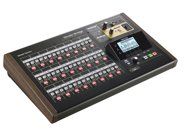 TASCAM Studio Bridge Lydkort & opptager 24 kanals DAW lydkort med lokal opptager 