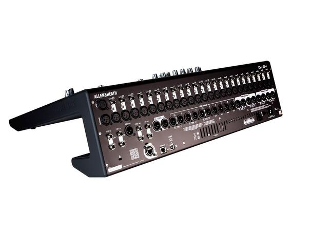 Allen & Heath QU-24 Digital mikser A&H QU-24 30 IN / 24 OUT Digital Mixer 