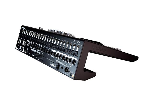 Allen & Heath QU-24 Digital mikser A&H QU-24 30 IN / 24 OUT Digital Mixer 
