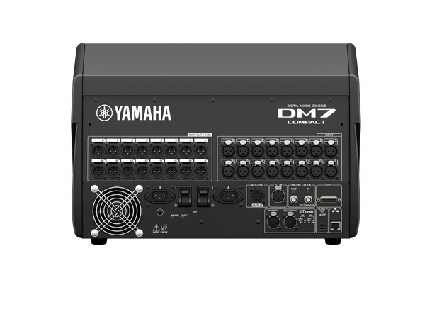 YAMAHA DM7 Compact Digital Mikser DANTE 72 kanaler, 12+4 Fade, 144 IO Dante