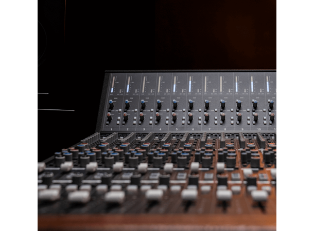 Audient ASP 4816 HE Compact Analogue Recording Console 