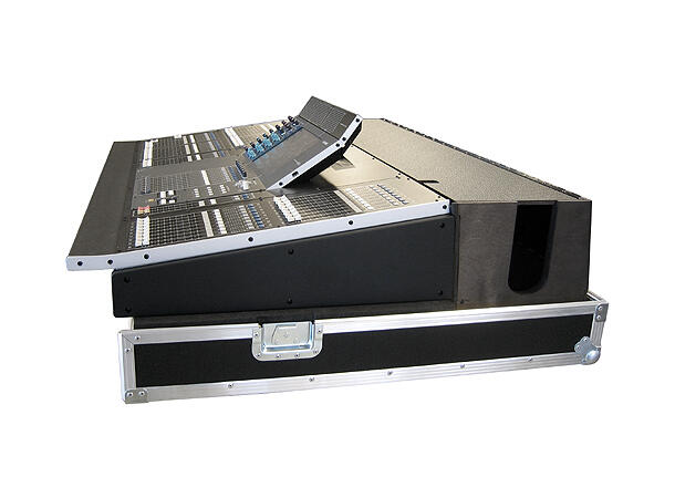 Rufo Flightcase for Yamaha M7CL48 DH HJ Høy kvalitet inkl. Doghouse & hjul 