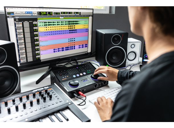 AVID MBOX STUDIO Lydkort Inkludert Pro Tools Studio Perpetual