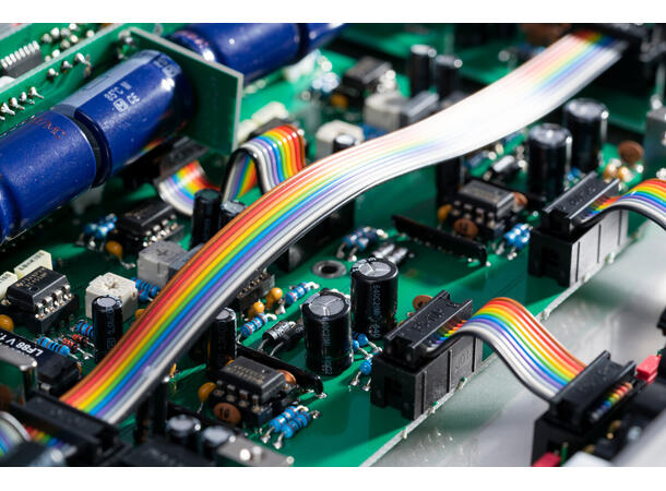 Lake People F311 Q Mikrofonforsterker 4 x ultra-low noise mikrofonforsterker 