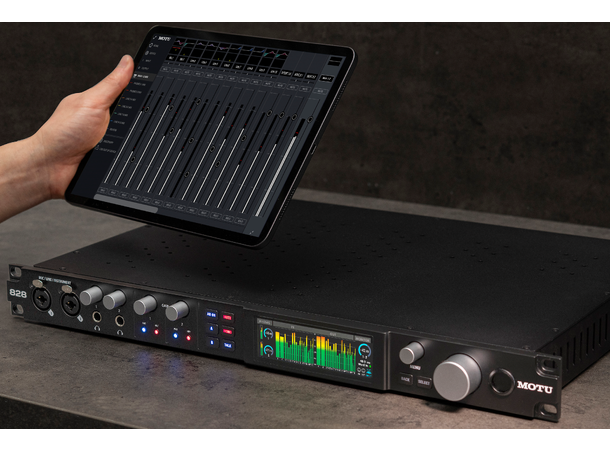 MOTU 828 Audio interface (2024) 28i/32o, UltraDAC,USB3 med DSP