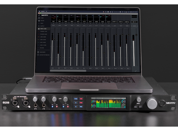 MOTU 828 Audio interface 28i/32o, UltraDAC,USB3 med DSP 