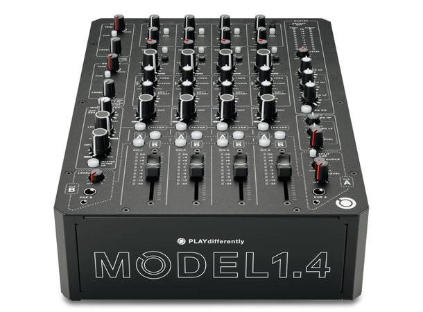 PLAYdifferently MODEL1.4 Analog Performance 4ch DJ mixer