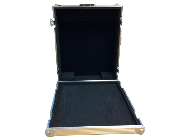 Flightcase til Yamaha 01V96 mikser butterflylås, innfelte fliphåndtak,skum