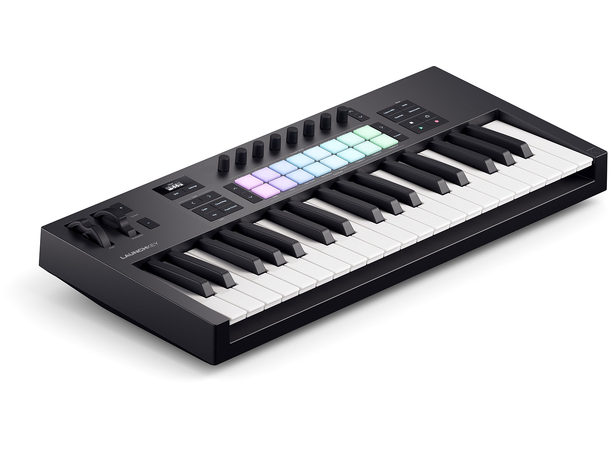LAUNCHKEY 37 MK4 37 keys, 16 pads 