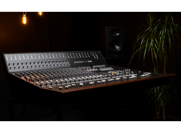 Audient ASP 4816 SE mikser Standard Edition 